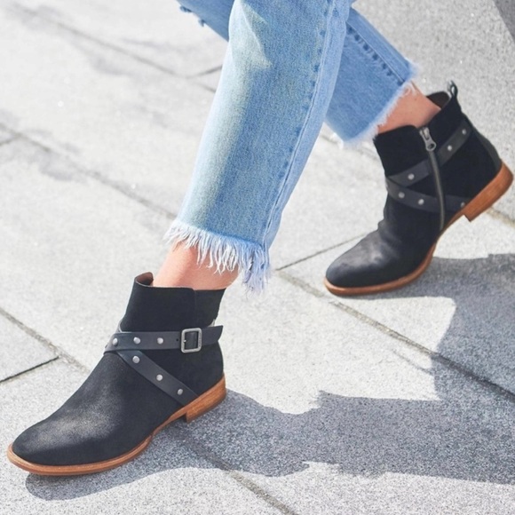 Kork Ease Kenai Stud Wrap Suede Ankle Booties 8.5 - Picture 2 of 8